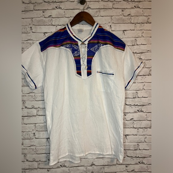 Runa’s Craft - Indigenous Homemade Short Sleeve Blouse Medium - Picture 1 of 4